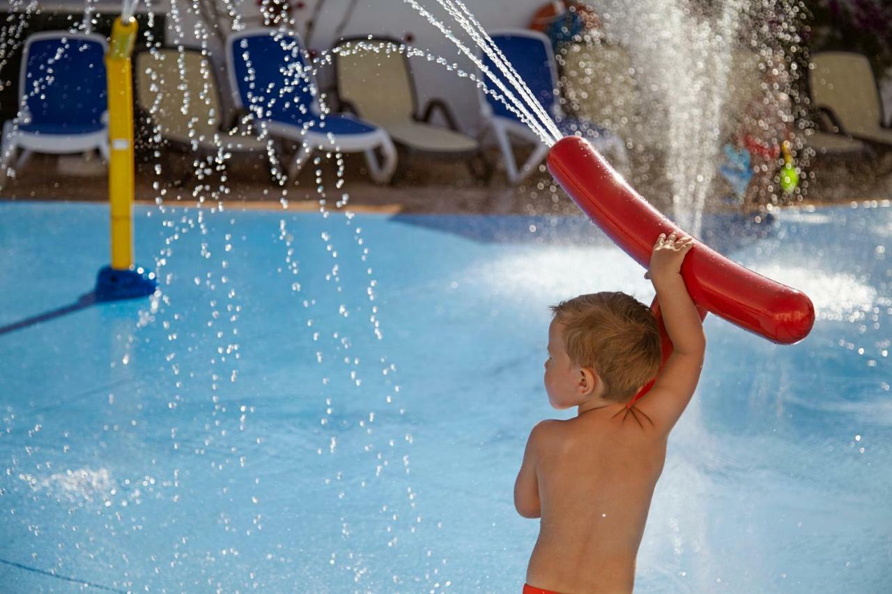 Apartahotel Club Es Talaial 3*